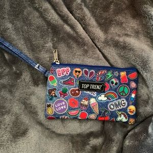 Top Trenz Emoji Wristlet